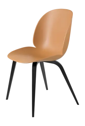 Eetkamerstoel GUBI Beetle Dining Chair Wood Base Finish Black Stained Beech Semi Matt Lacquered Base Shell Colour Amber Brown Plastic Glides